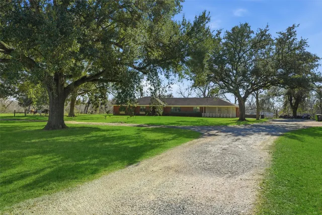 $290,000 | 1111 Edgewood Drive, Richmond, TX 77406
