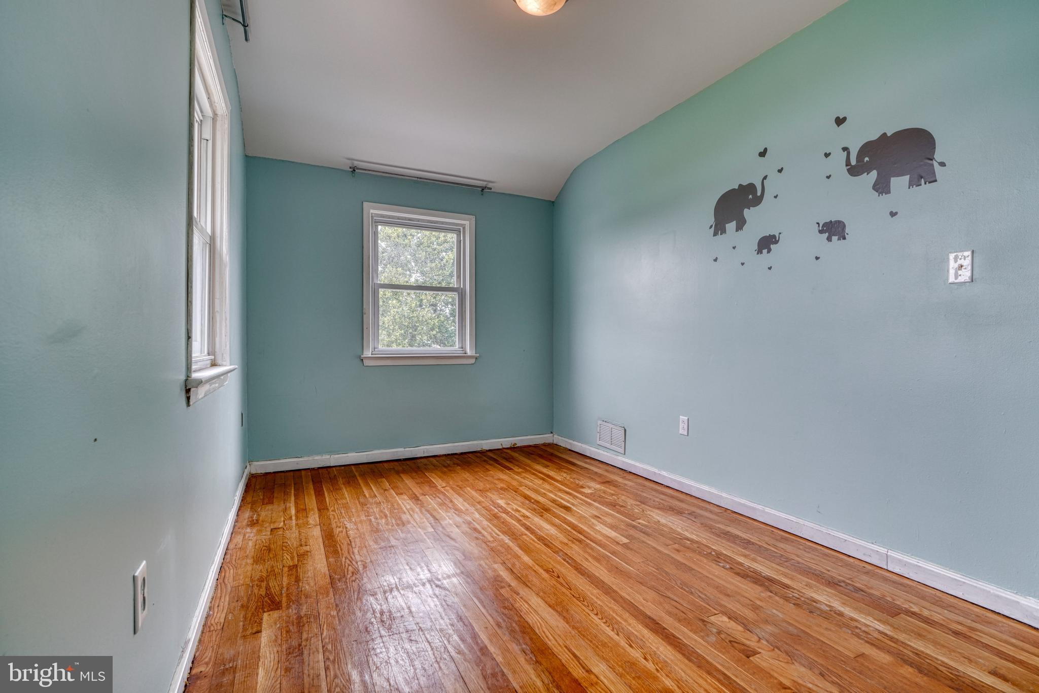 2055 Inverton Road Dundalk, MD 21222 - Photo 23 of 45 2nd Bedroom