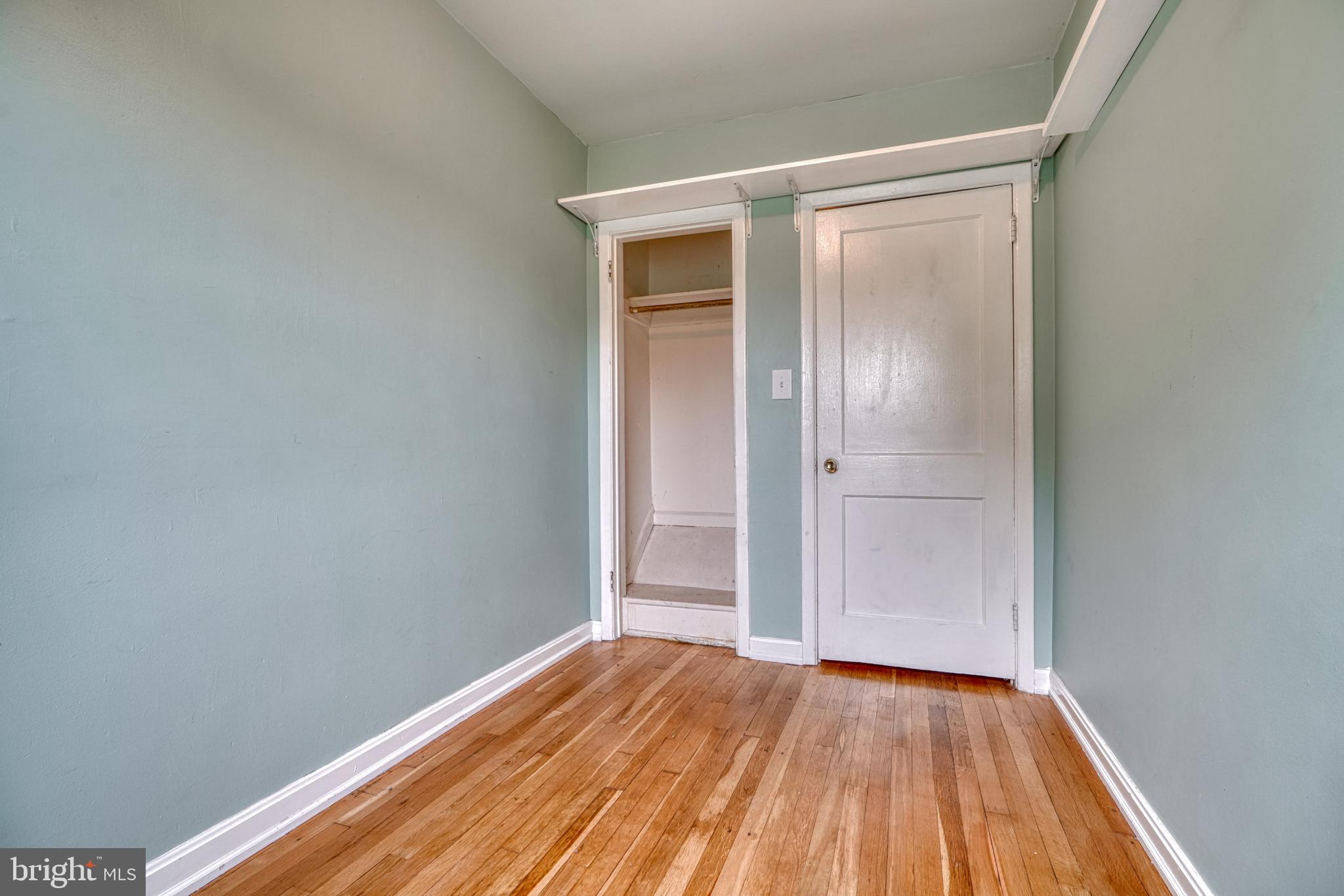 2055 Inverton Road Dundalk, MD 21222 - Photo 28 of 45 3rd Bedroom