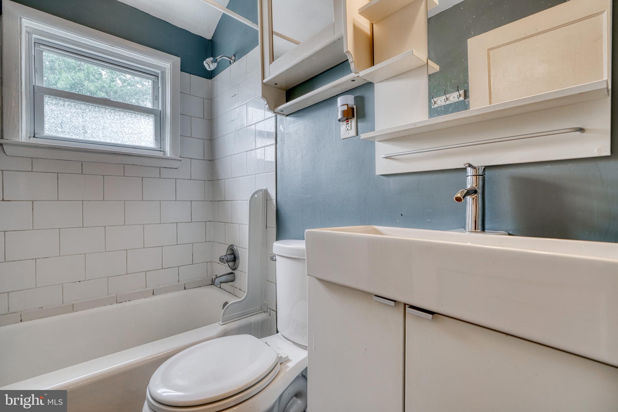 2055 Inverton Road Dundalk, MD 21222 - Photo 31 of 45 Bathroom