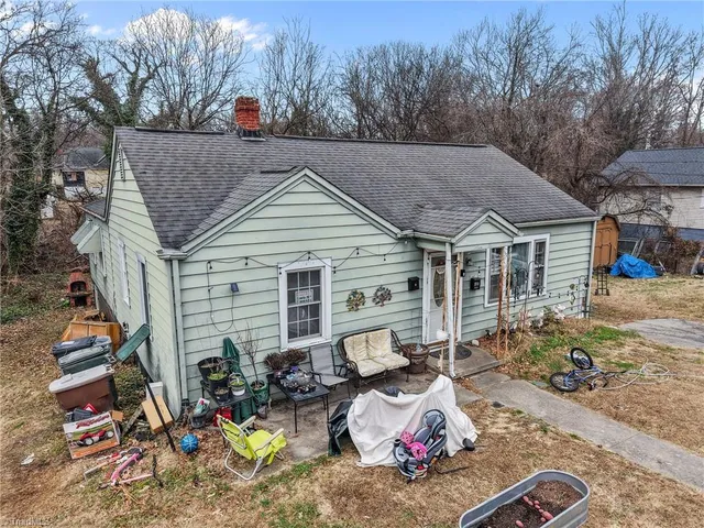 $132,000 | 910 Omaha Street, Greensboro, NC 27406