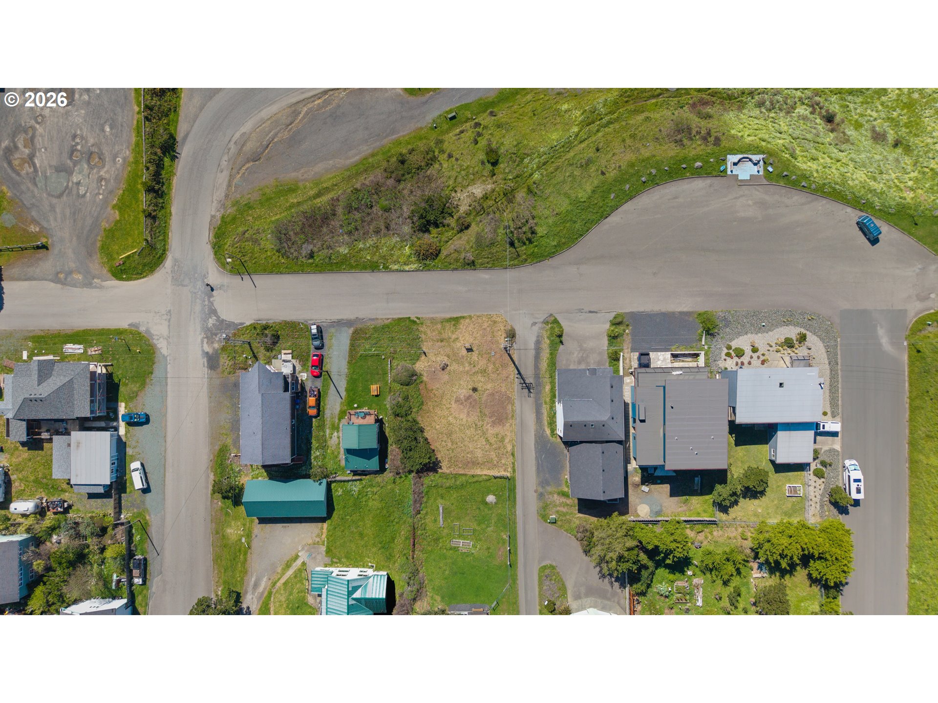 440 5th Street Port Orford, OR 97465 - Photo 4 of 8 a picture of a city
