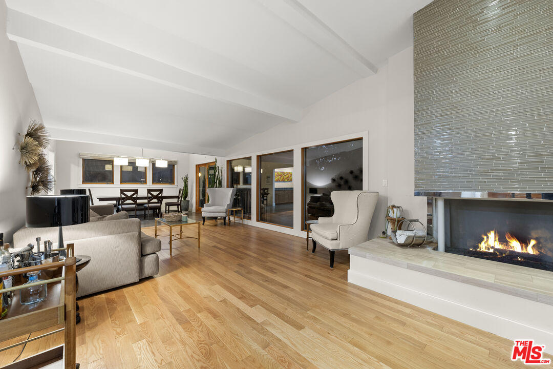 2601 Nichols Canyon Road Los Angeles, CA 90046 - Photo 3 of 28