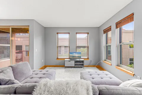 $379,900 | 545 North 1st Street, Unit 404, Minneapolis, MN 55401