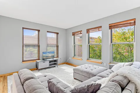 $379,900 | 545 North 1st Street, Unit 404, Minneapolis, MN 55401