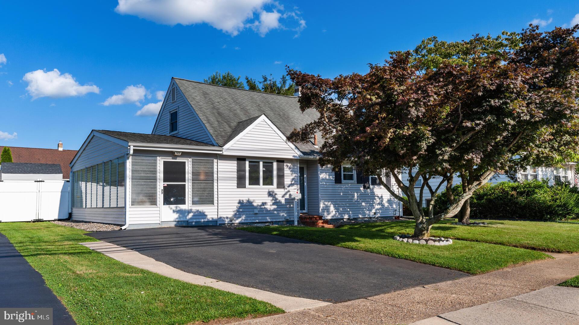 2446 Yardville Hamilton Square Road Hamilton, NJ 08690 - Photo 4 of 23 Gallery Image 4