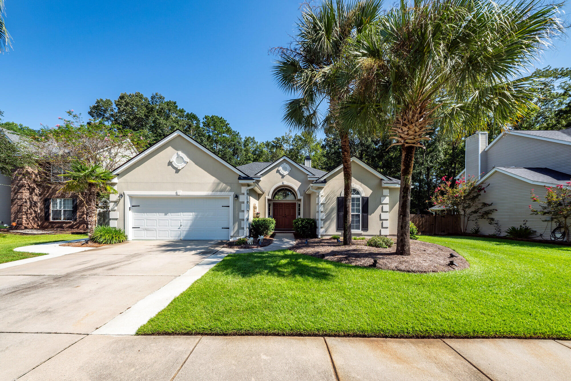 136 Oakbluff Road Summerville, SC 29485 - Photo 2 of 76 67