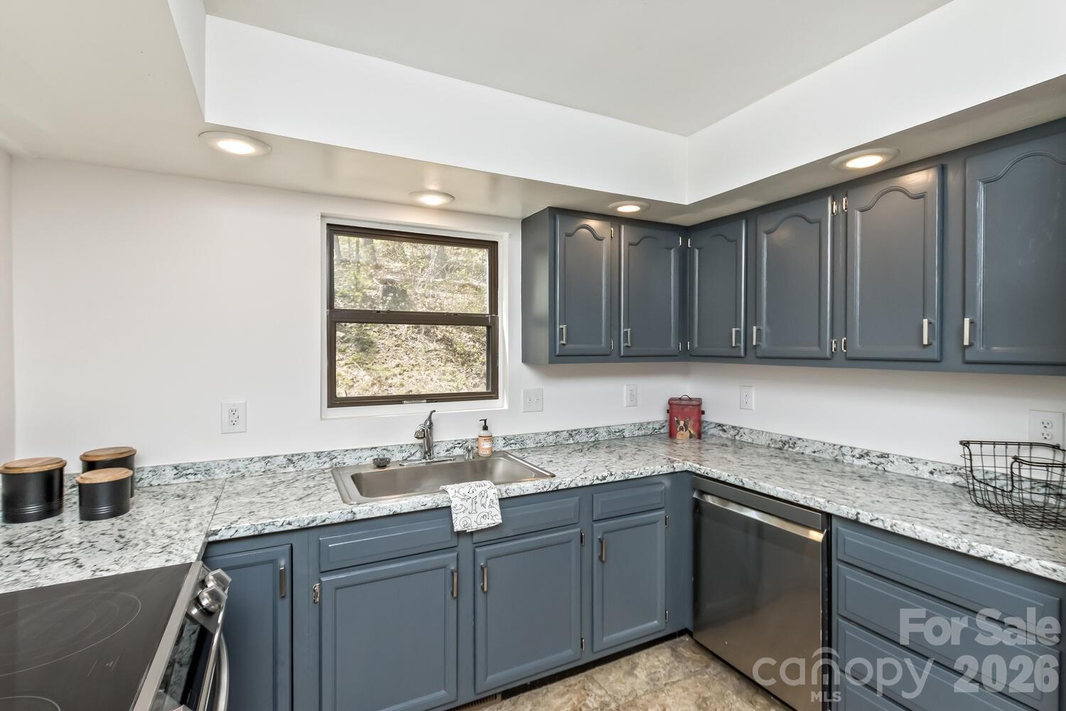 53 Benfield Road Weaverville, NC 28787 - Photo 16 of 46