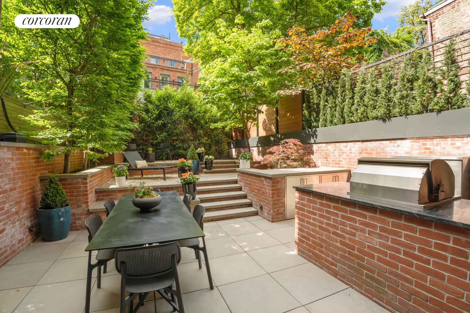 21 Bethune Street, Unit GARDEN Manhattan, NY 10014 - Photo 5 of 8 a outdoor view with a sitting space
