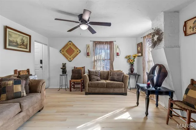 $147,900 | 318 East Marvin Avenue, Fredericktown, MO 63645