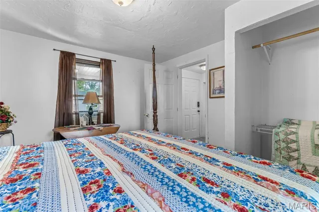 $147,900 | 318 East Marvin Avenue, Fredericktown, MO 63645