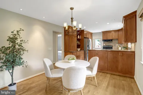 $749,900 | 2106 Basset Street, Alexandria, VA 22308