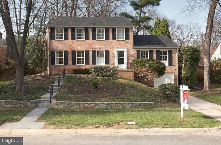 8203 Jeb Stuart Road Potomac, MD 20854 - Photo 1 of 22 Exterior (Main)