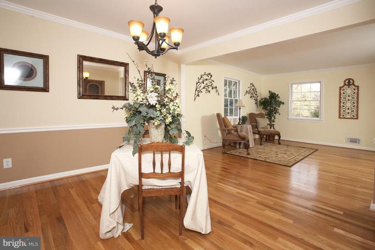 8203 Jeb Stuart Road Potomac, MD 20854 - Photo 3 of 22 Dining Room #2