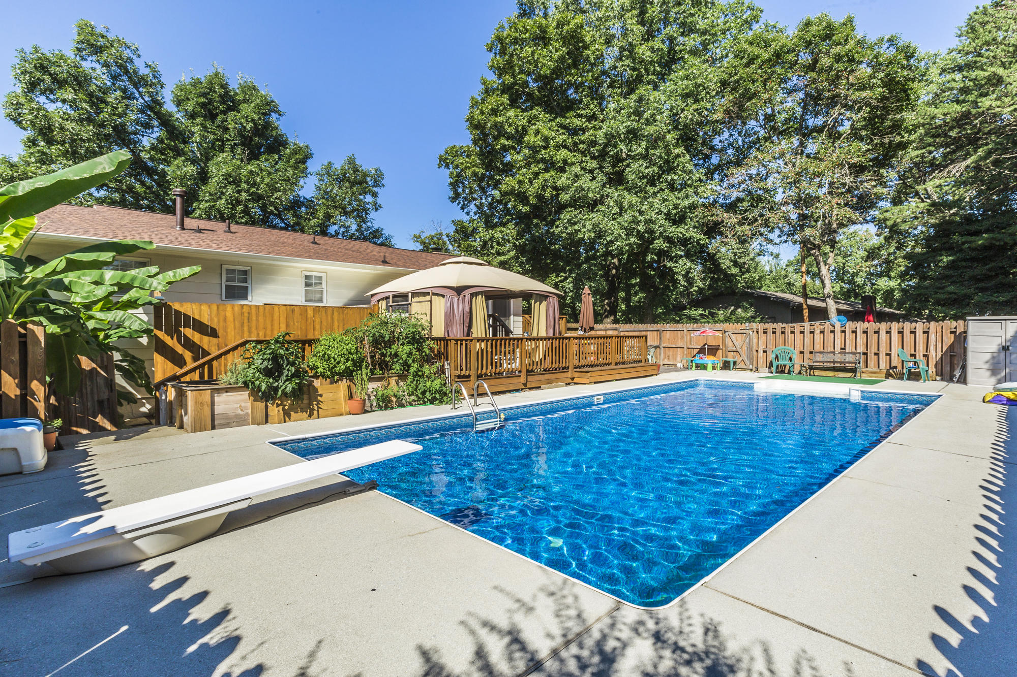 244 Geronimo Road Knoxville, TN 37934 - Photo 4 of 11 Inground Pool