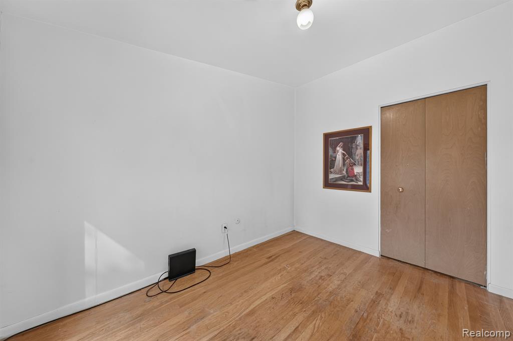 1245 Derby Road, Unit 7 Birmingham, MI 48009 - Photo 22 of 39 Gallery Image 22