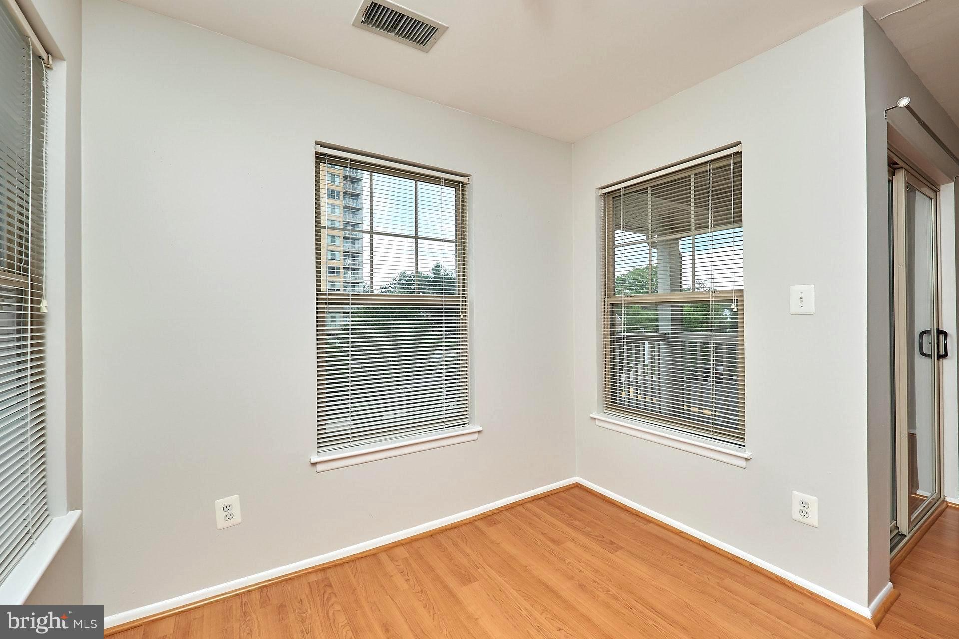1793 Jonathan Way, Unit J Reston, VA 20190 - Photo 11 of 21 Dining Room
