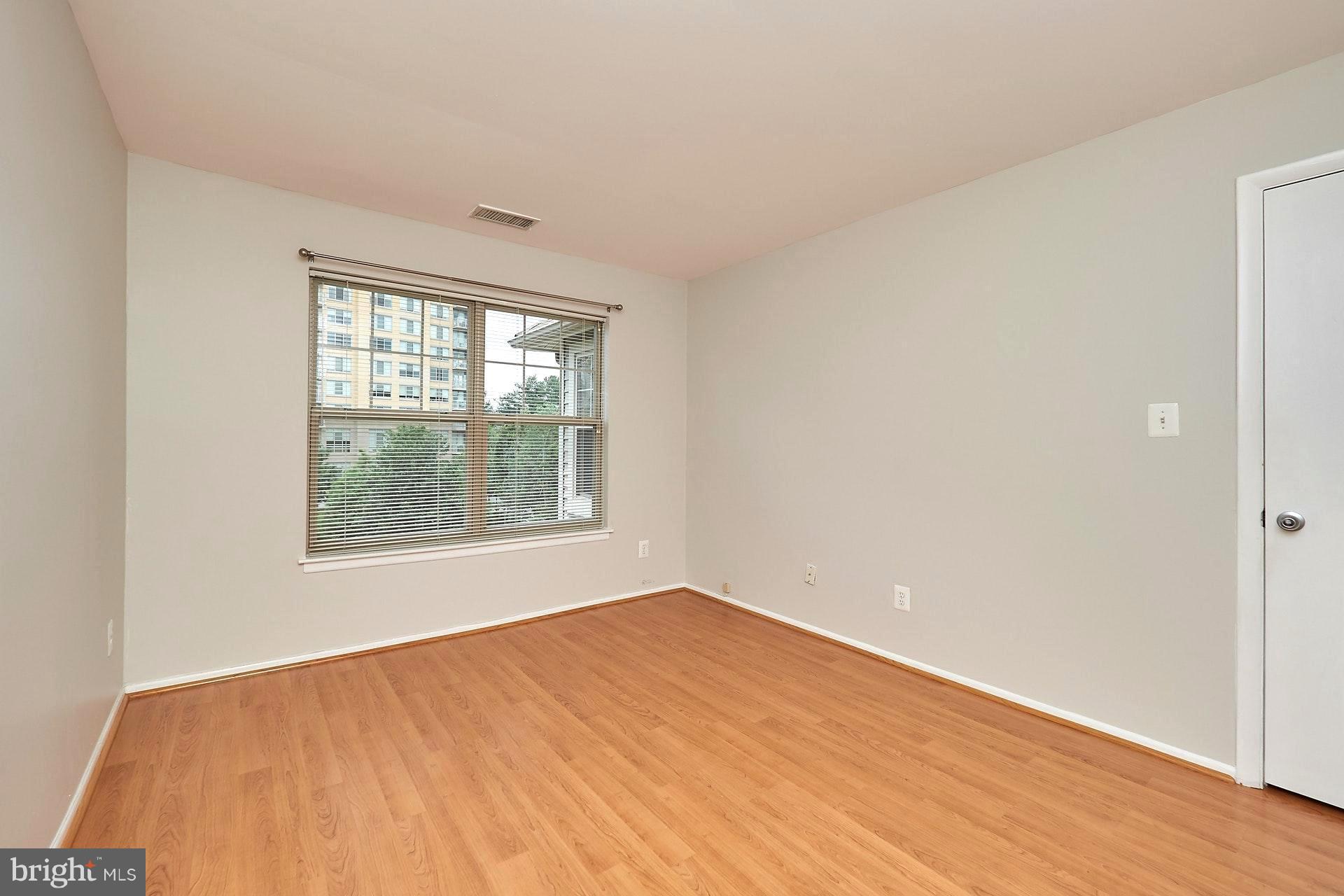 1793 Jonathan Way, Unit J Reston, VA 20190 - Photo 14 of 21 Master Bedroom