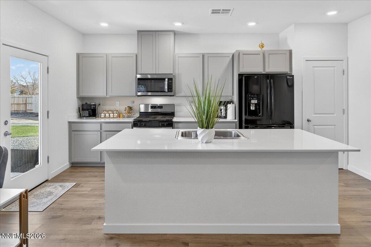 7397 Mountain Top Drive Reno, NV 89506 - Photo 6 of 31 06-DSC_6201