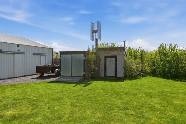 $889,900 | 6211 North Blue Skies Street, Newman Lake, WA 99025