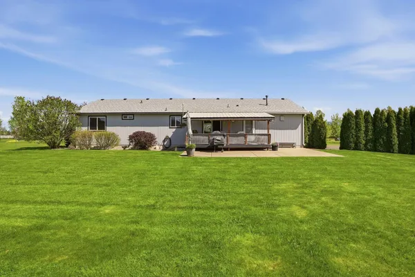 $889,900 | 6211 North Blue Skies Street, Newman Lake, WA 99025