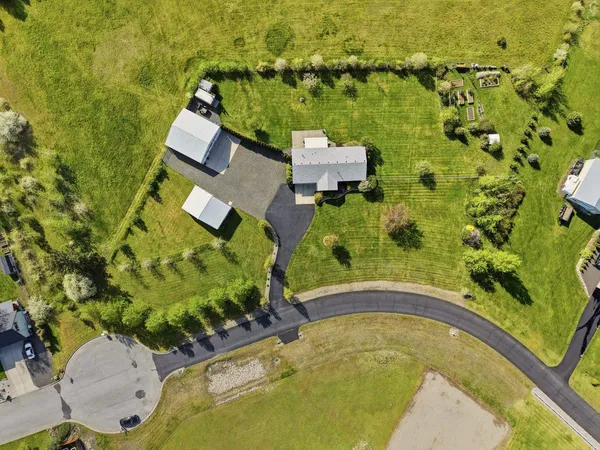 $889,900 | 6211 North Blue Skies Street, Newman Lake, WA 99025