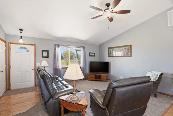 $889,900 | 6211 North Blue Skies Street, Newman Lake, WA 99025