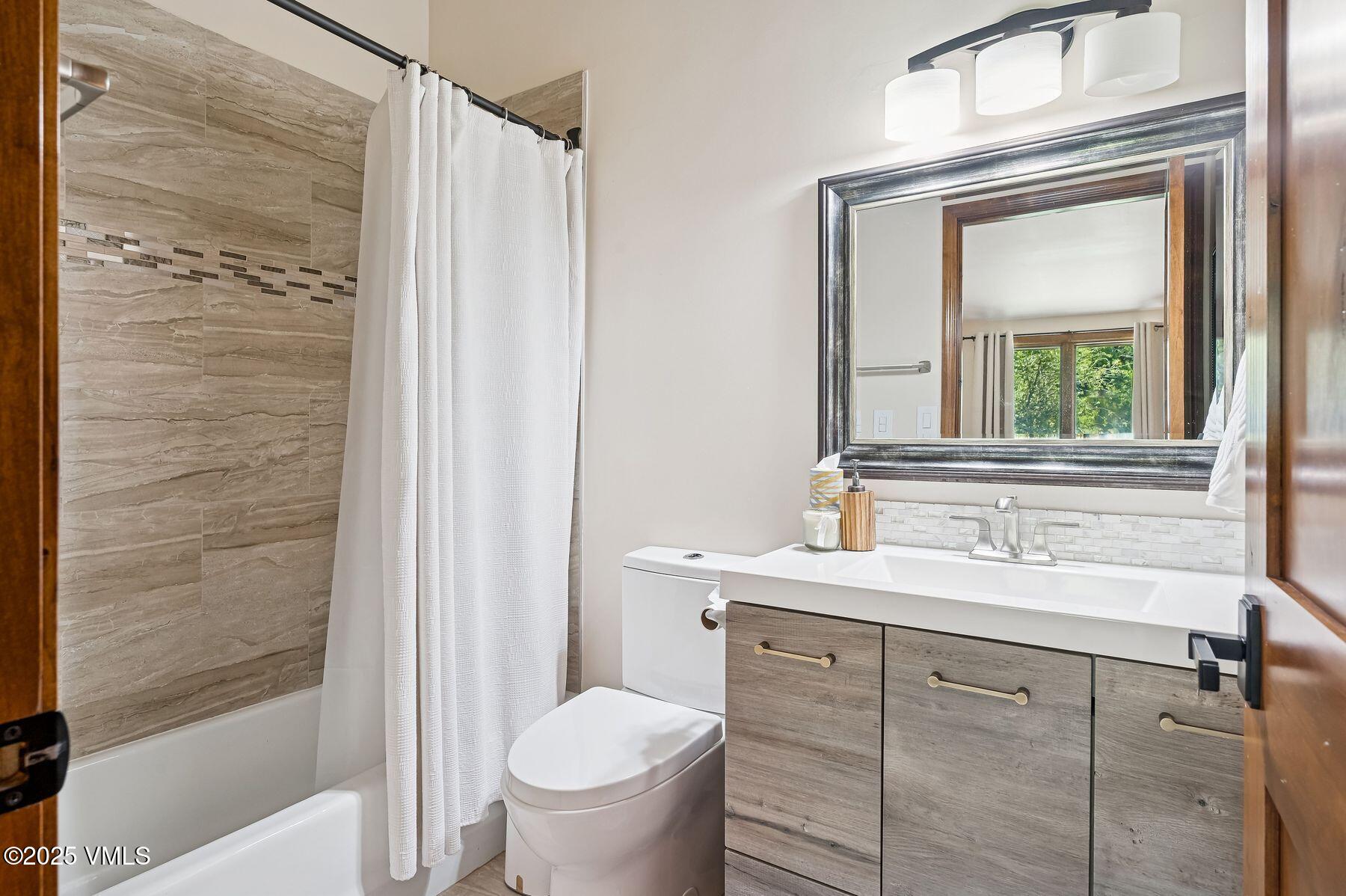 280 Gopher Road, Unit A2 Eagle-Vail, CO 81620 - Photo 21 of 40 photo_online_020