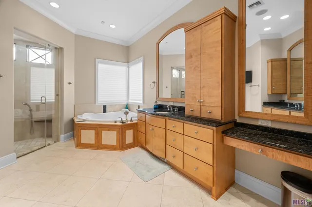 $1,250,000 | 156 Northlake Drive, Thibodaux, LA 70301