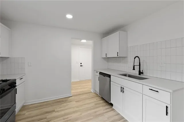 $295,900 | 3242 Roberts Street, Kansas City, MO 64124