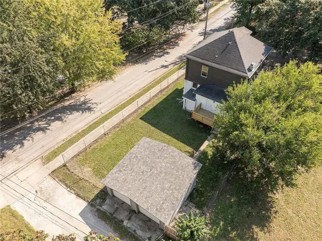 $295,900 | 3242 Roberts Street, Kansas City, MO 64124