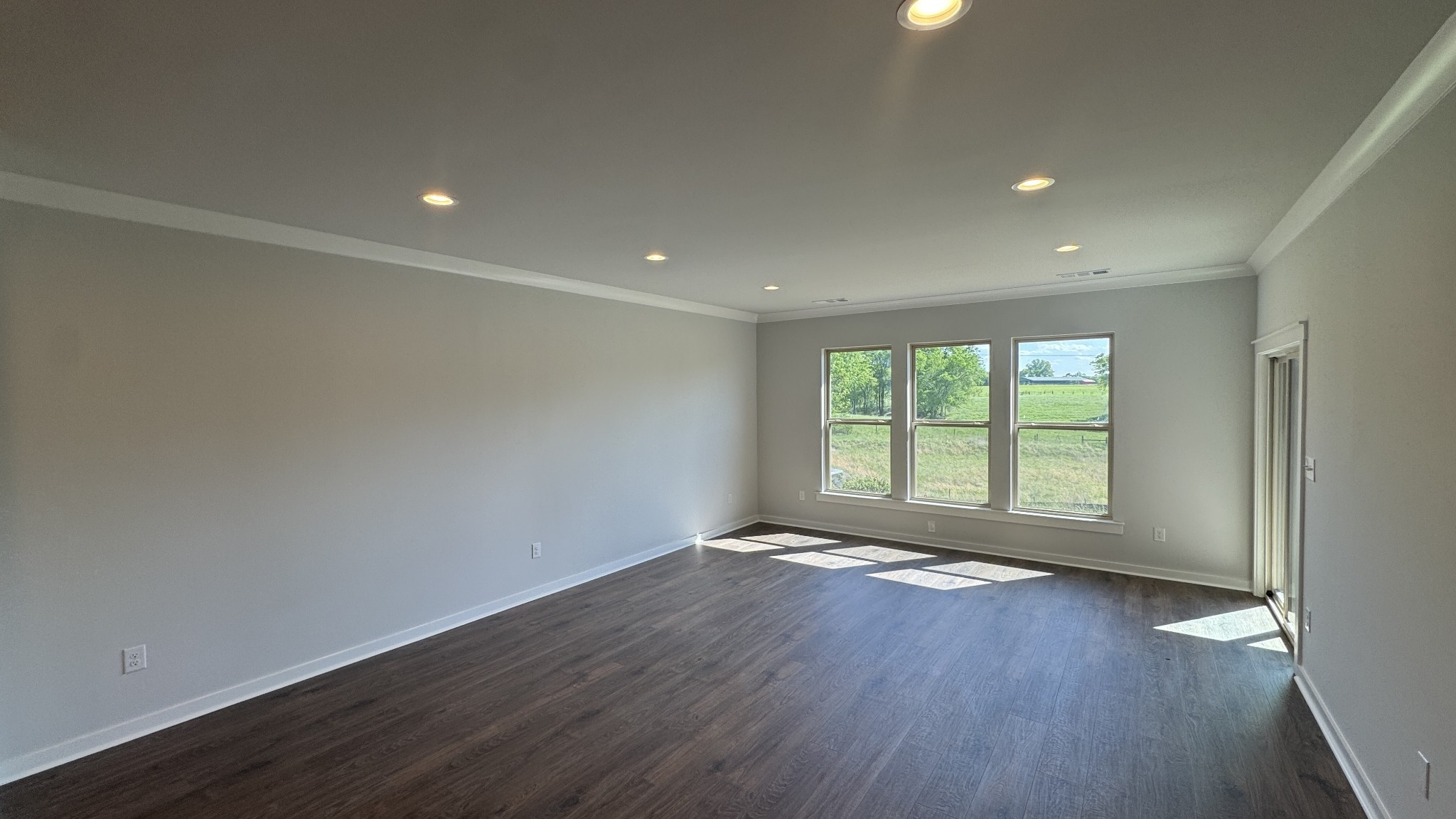 464 West Foxrun Springfield, TN 37172 - Photo 8 of 30