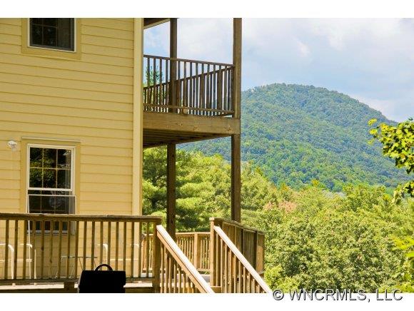 218 Laurel Ridge Road Asheville, NC 28805 - Photo 1 of 18 Gallery Image 1