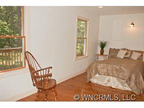 218 Laurel Ridge Road Asheville, NC 28805 - Photo 12 of 18 Gallery Image 12