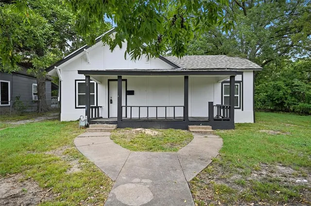 $1,250 | 809 North Maxey Street, Sherman, TX 75090