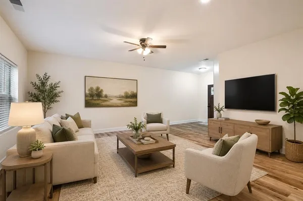 $2,300 | 605 Wilcox Street, Unit B, McKinney, TX 75069