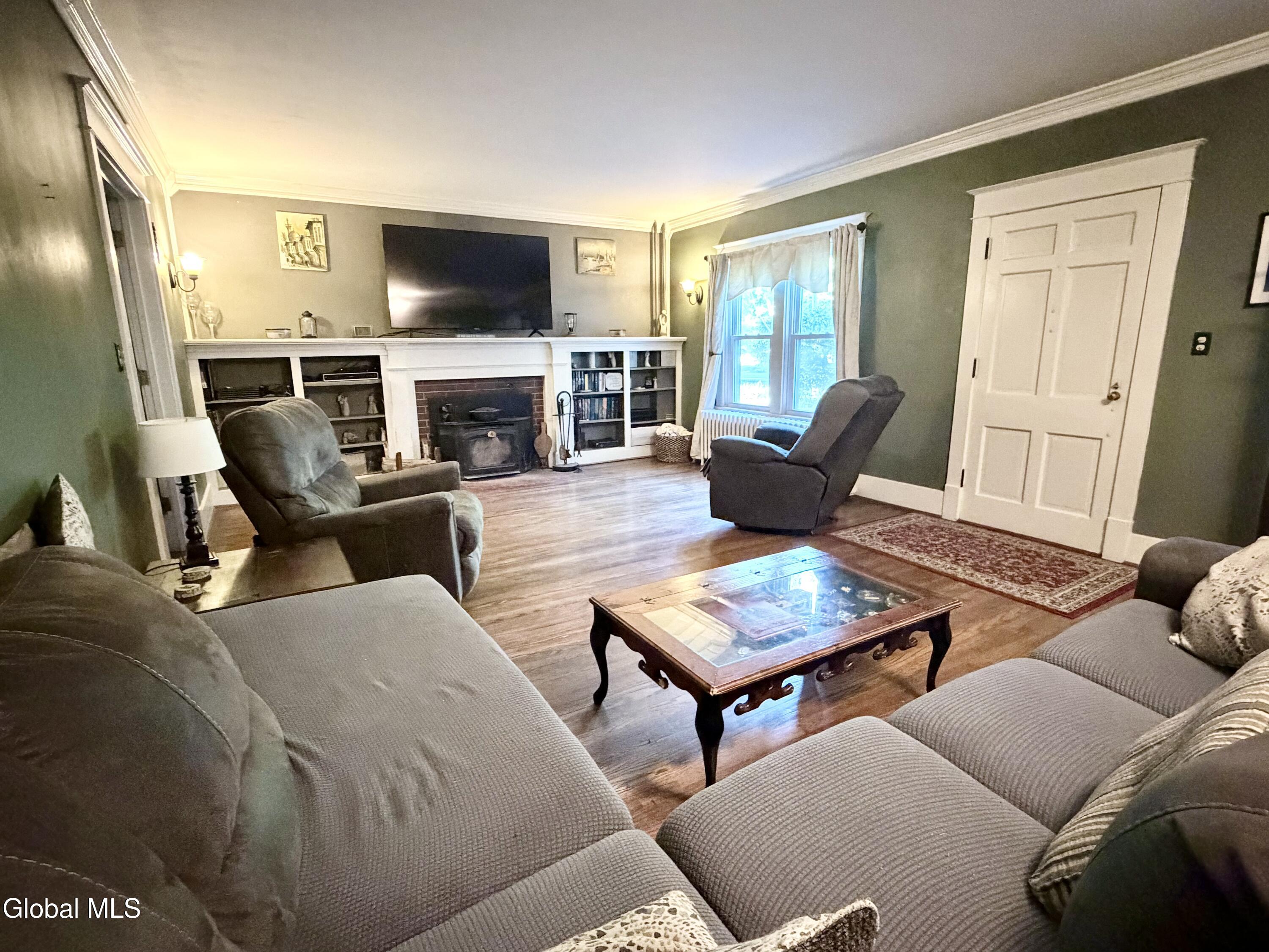 1403 River Road Bethlehem, NY 12158 - Photo 4 of 33 FullSizeRender