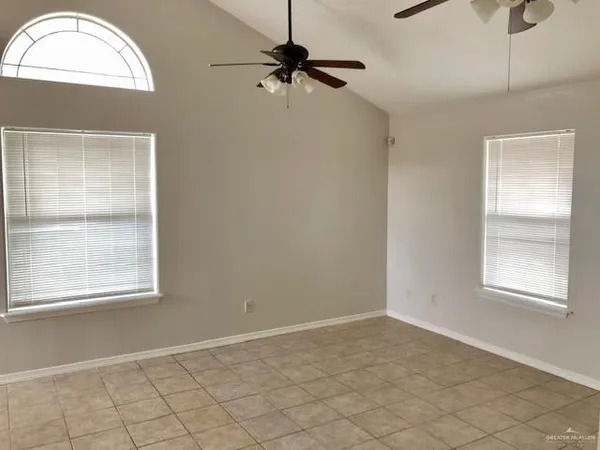 $825 | 724 O Hare Drive, Edinburg, TX 78539