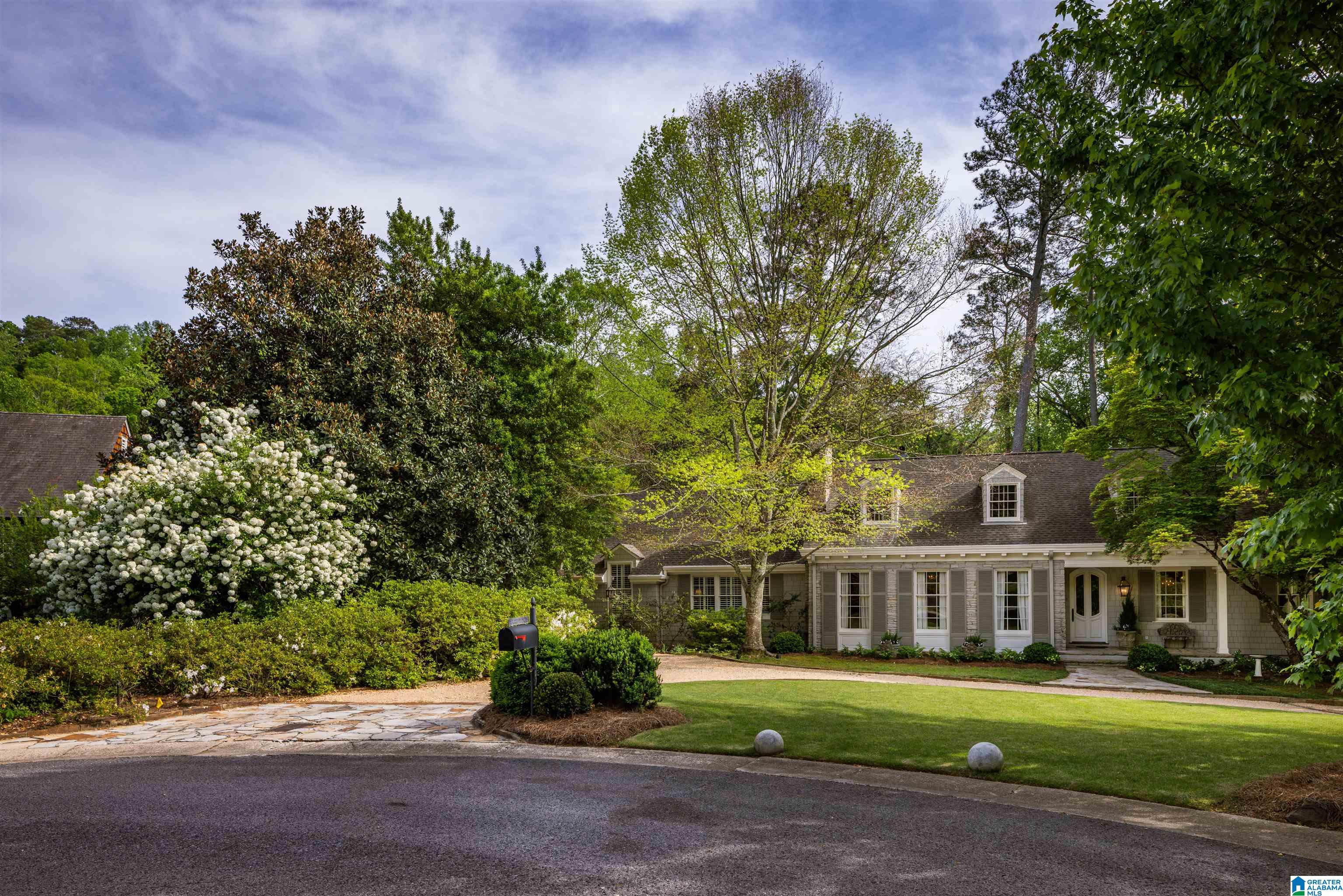 29 Woodhill Road Birmingham, AL 35213 - Photo 7 of 95