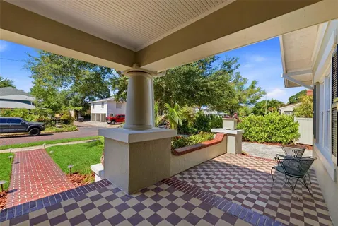 $985,000 | 871 17th Avenue North, St. Petersburg, FL 33704