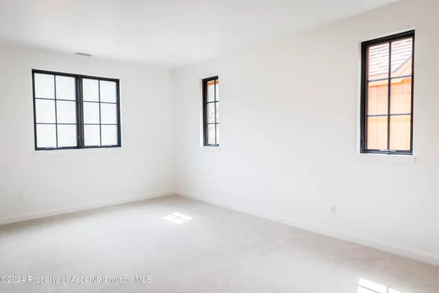 $3,900 | 601 Little Cloud, New Castle, CO 81647