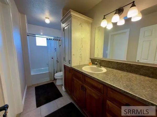 $750,000 | 2920 Ferry Hollow Road, American Falls, ID 83211