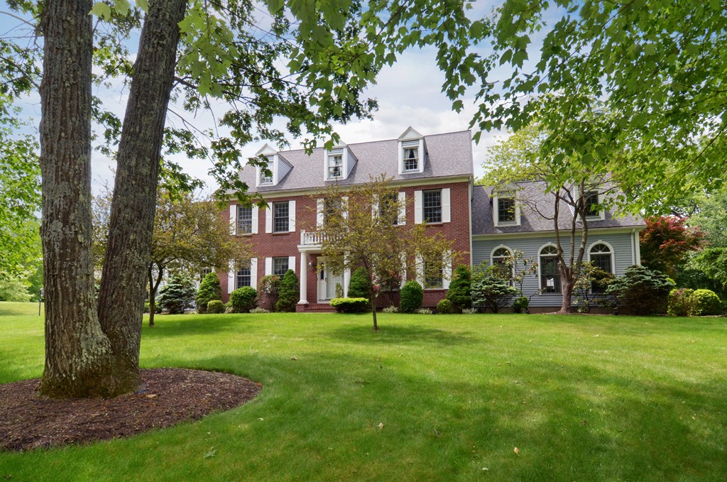 12 Benson Road Hopkinton, MA 01748 - Photo 1 of 30 Gallery Image 1