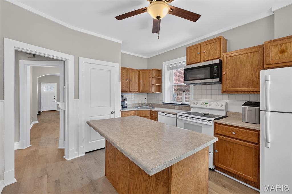 5136 Rosa Avenue St. Louis, MO 63109 - Photo 16 of 58 Gallery Image 16