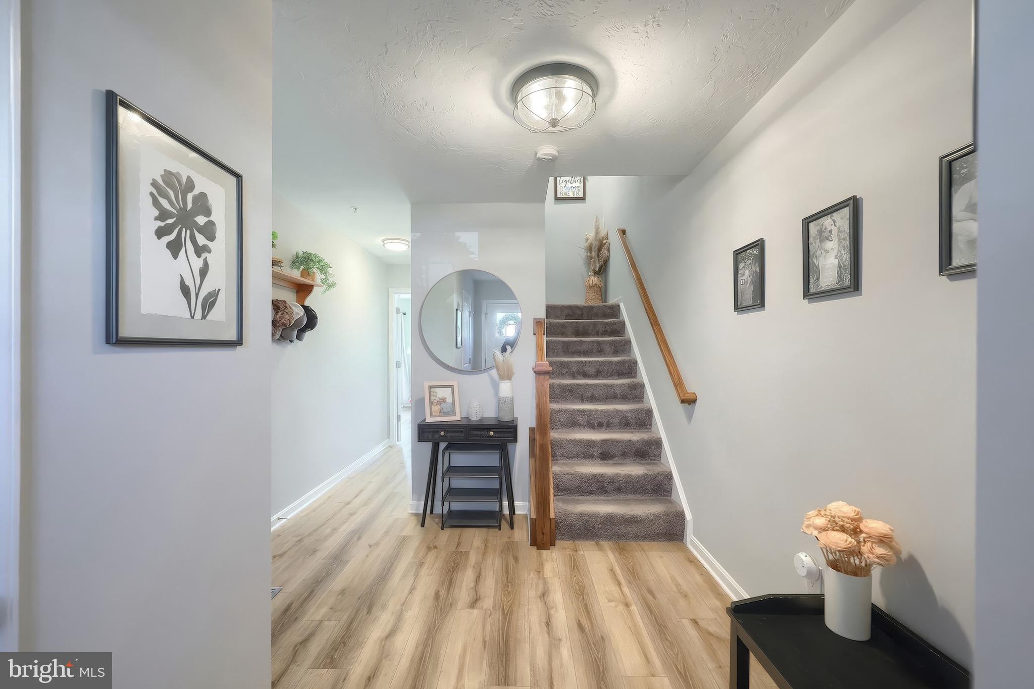 56 Coop Lane Hanover, PA 17331 - Photo 4 of 31