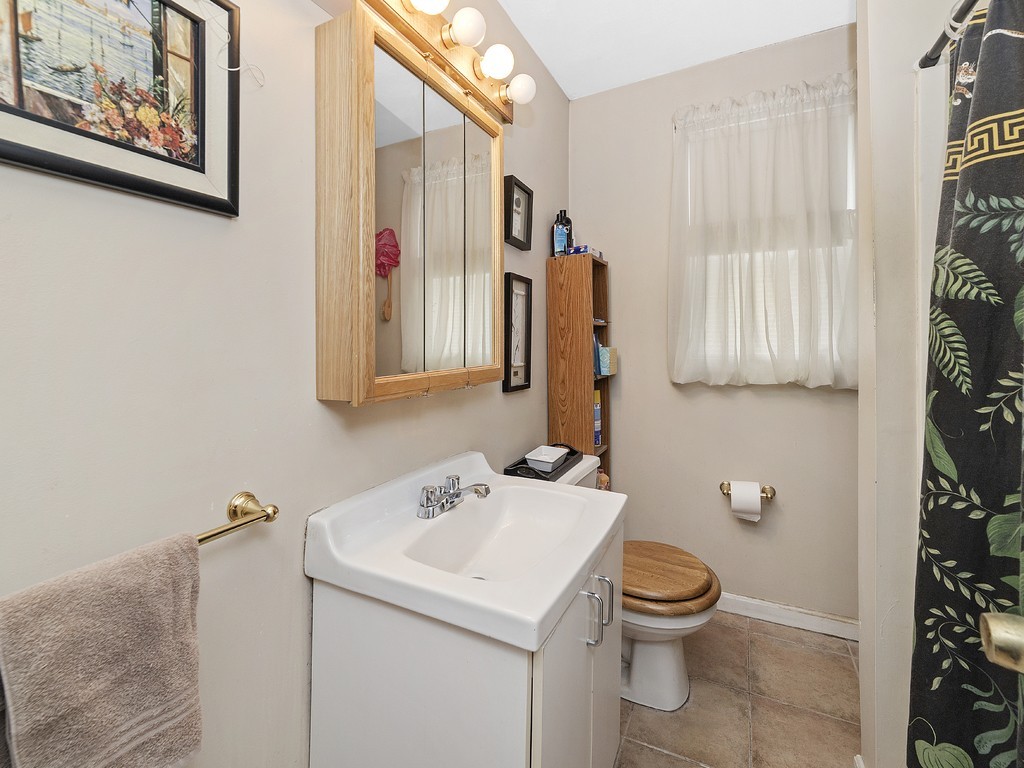69 Green Street Reading, MA 01867 - Photo 12 of 26
