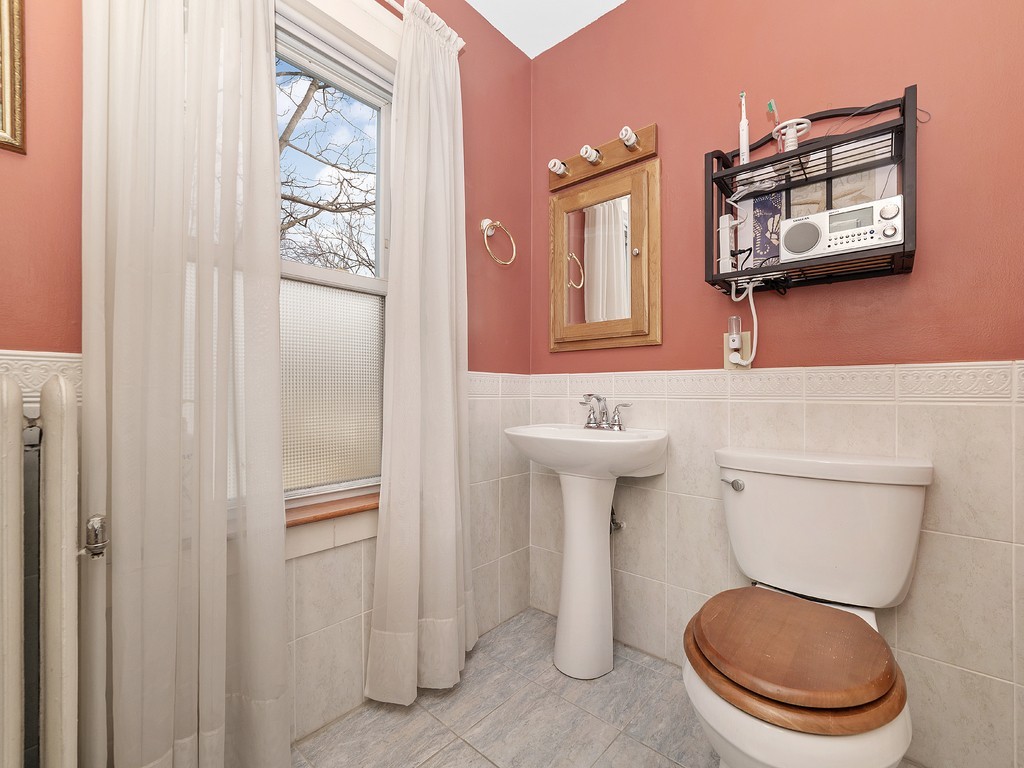 69 Green Street Reading, MA 01867 - Photo 19 of 26