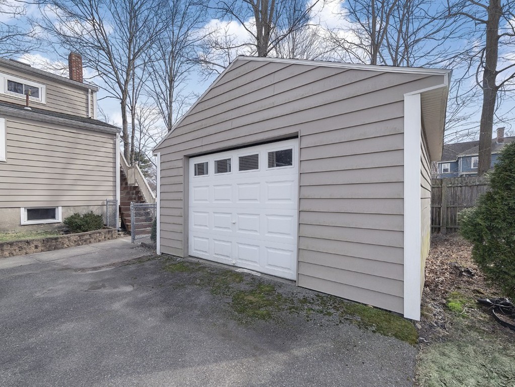 69 Green Street Reading, MA 01867 - Photo 3 of 26