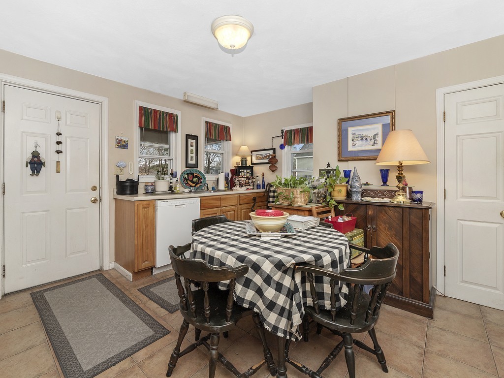 69 Green Street Reading, MA 01867 - Photo 8 of 26