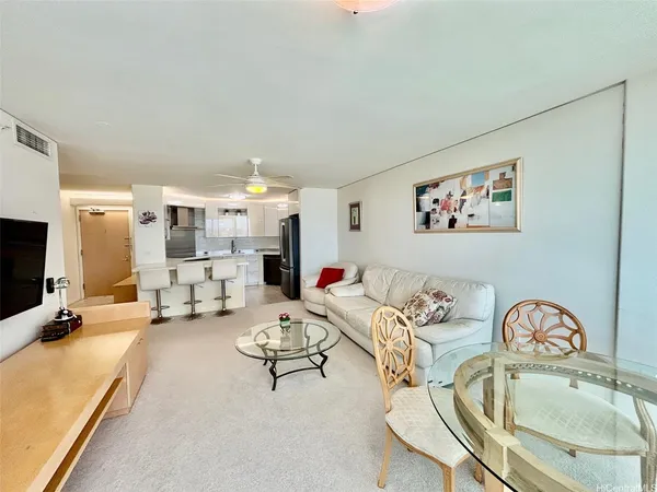 $3,300 | 88 Piikoi Street, Unit 3606, Honolulu, HI 96814